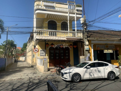 Mặt bằng kinh doanh 330m2 mặt phố cổ Hội An