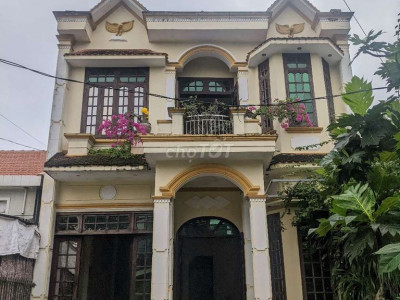 Cầm cho thuê mặt bằng