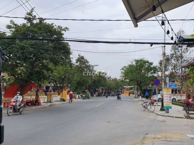 Lô góc KD 150m2 133tr/m Đường Vip Trần Hưng Đạo