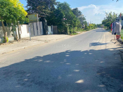 Bán đất tặng nhà đường chính Bến Trễ 1