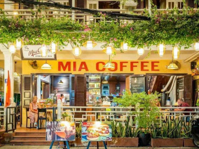 Chính chủ cần tiền bán nhà 2mt đang kinh doanh