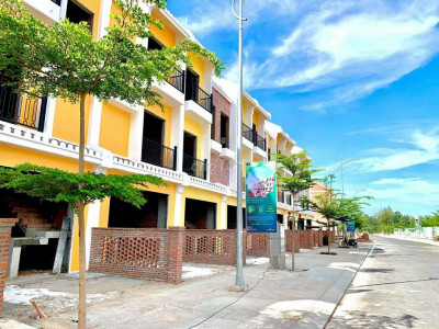 Bán nhà phố Nam Hôi An ven sông, đã có sổ