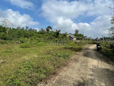 Phú cườngSau lưng cty Sơn sáu sang . gần Hương An