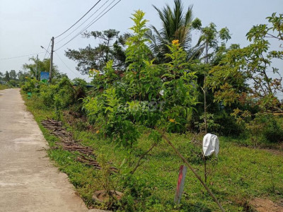 cần tiền bán gấp lô mặt tiền DH liên xã ( 8M )