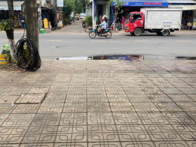 nhà mặt tiền 192 mét vuông