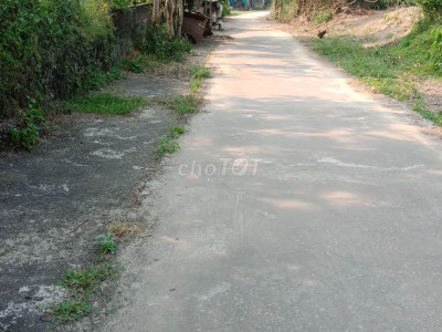 CẦN BÁN 2 LÔ ĐẤT ĐƯỜNG BETONG OTO CHẠY