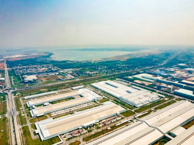 CẮT LỖ NHÀ VƯỜN VIEW BIỂN – KỀ SÂN BAY