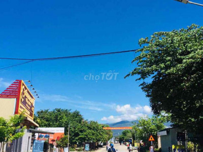 Đất Đại Minh chỉ 3xx, gần trục chính, sát nhà dân