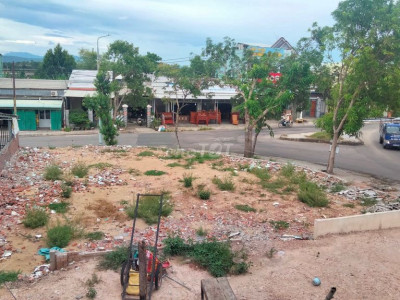 Cho Thuê Đất Kinh Doanh Mặt Tiền Quốc Lộ 14h – Dt610