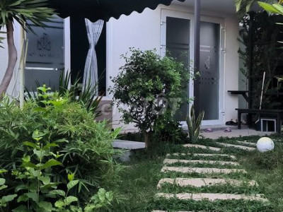 MBKD SÂN VƯờN 250M2 - MẶT TIỀN ĐƯờNG CHÍNH DT605