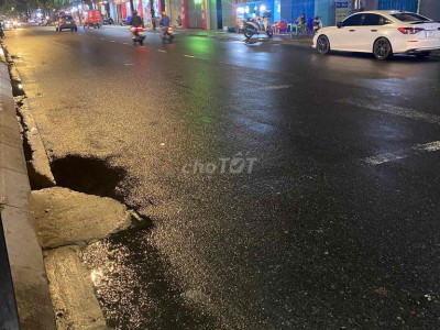 cho thuê nhà phan châu trinh và tôn đức thắng ngay ngõ tư thống lợi