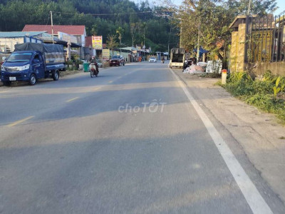 Bán đất mặt tiền đường qlộ 40b tiên thọ. Ngan 8 ,6m diện tích hơn 200