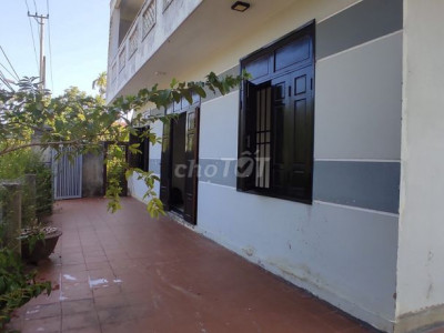 Chính chủ cho thuê nhà đẹp 1 lầu , ngay làng nghề Hội an