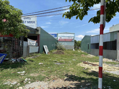 đất chính chủ , mặt tiền thuận tiện buôn bán