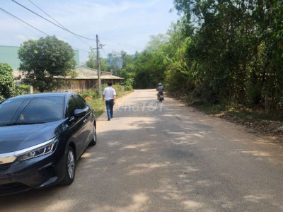 Cần bán đất đẹp và tiềm năng hấp dãn