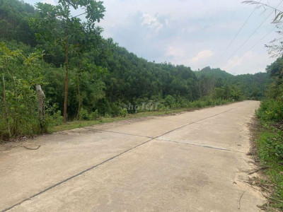 chính chủ bán lô đất bám suối to bám đường 70m 
lô bám suối mt bê tông