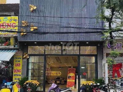 Cho thuê văn phòng view siêu đỉnh ngay trung tâm sầm uất nhất Tam Kỳ.