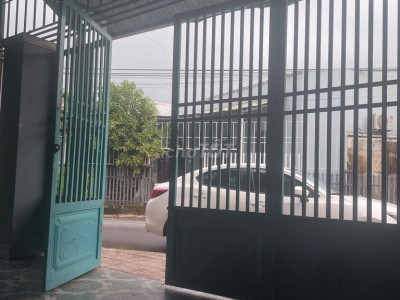 Nhà mặt tiền kinh doanh