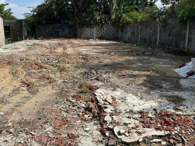 Cần tiền bán gấp đất đường nhựa 10m, mặt tiên, sat ngã tư thương tín