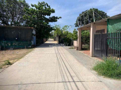 Bán đất bê tông chính 4m gần fpt 5*25