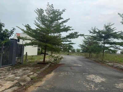 biệt thự 3 mặt tiền đường 7m5 giá chỉ 5ty7