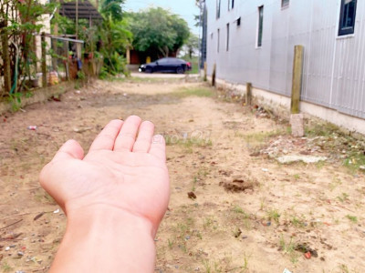 đất đường huỳnh thị lựu dt 139m2 hướng đông bắc đường 7m5 thông dài