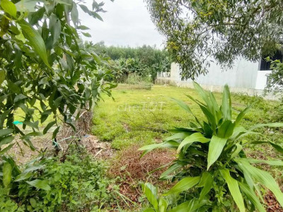 Đất mặt tiền đường khu Đô Thị