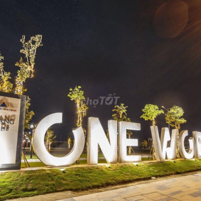 cần tiền bán lô đất One World Nam ĐàNẵng giá 2,3tỷ