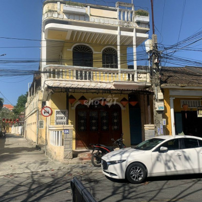 Mặt bằng kinh doanh 330m2 mặt phố cổ Hội An