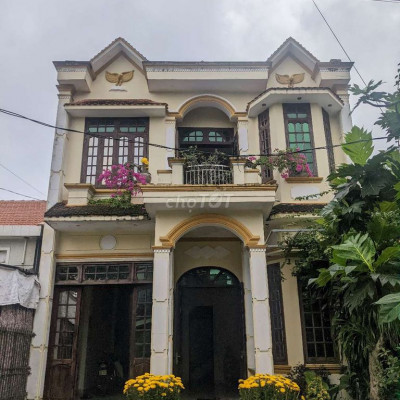 Cầm cho thuê mặt bằng