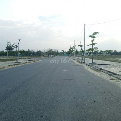 Đẩy nhanh lô góc công viên Điện Nam Trung gần sông