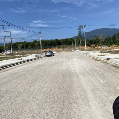 giá sụp hầm đất nền KPC Đông Phú,chỉ 700tr cc