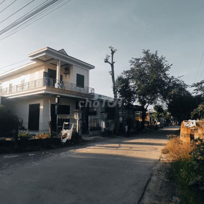 4 lô đất ở ngay mặt tiền đường DH3,giáp Đà Nẵng