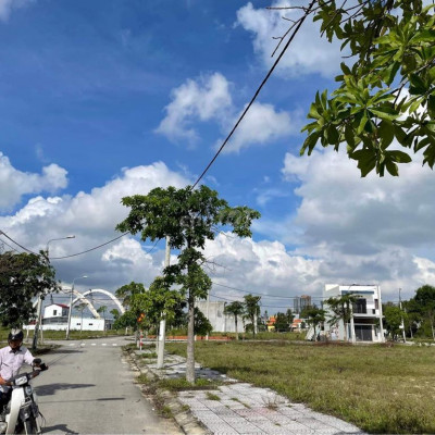 Vỡ nợ bán nhanh lô đất gần Biển ngay cầu Viêm Minh