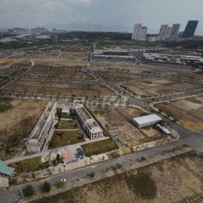 Lô đất đường 7m5 cạnh trường Victoria giá 2,1X tỷ