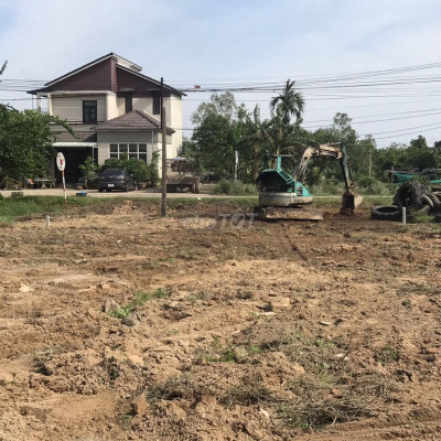 Bán 2 Lô liền kề mặt tiền ĐT 611, Gần Chợ Đông Phú
