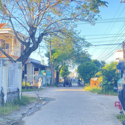 Bán lô 2MT - 350m2 gần chợ kinh doanh buôn bán
