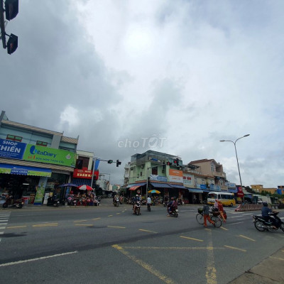 Đất nền ngay QL1A, ngã 4 cạnh chợ chỉ 570 triệu