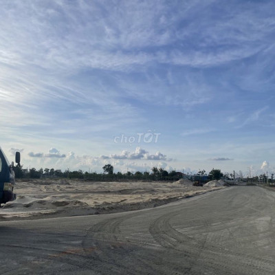 Đất dự án Indochina chỉ 1.7 tỉ đường 27m