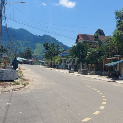 Đất Mặt Tiền Cổng Chính Chợ 120m2- Phạm Văn Đồng