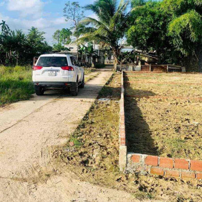 Lô Đông Phú-Đại Hiệp,gần sát đường Chính