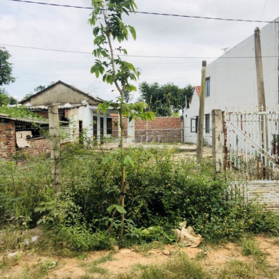 hơn 600m2 tách được 6 lô gần chợ Lệ Trạch nởhậu 8m