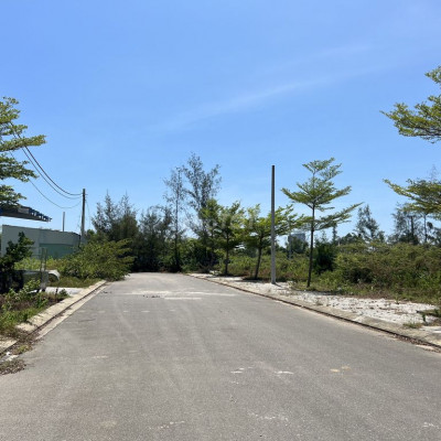 Sụp hầm KĐT Thái Dương 2, sát KĐT FPT