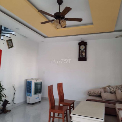 Bán gấp trong tuần Biệt thự gần hồ Trảng Kèo