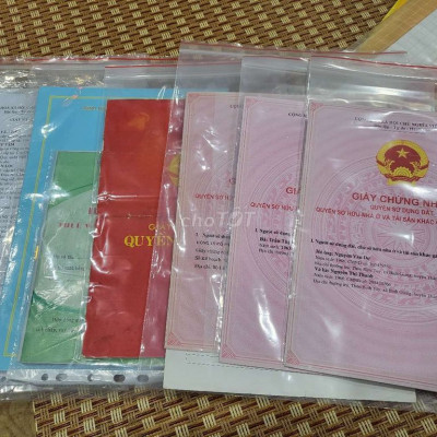 Gần trường.khu đông dân cư