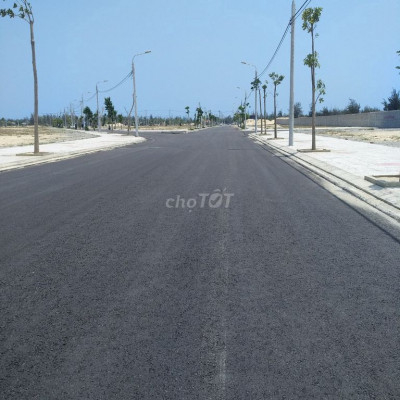 Sập hầm đất BT nằm ven sông Cổ cò chỉ 25tr/m2.