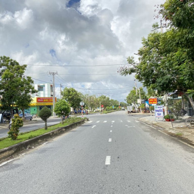 Bán gấp đất mặt tiền gần chợ kinh doanh chỉ 996tr