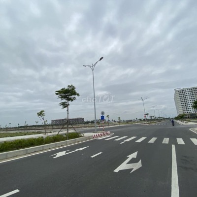 Ngộp bank cần bán gấp lô đường 27m hướng Đông Nam