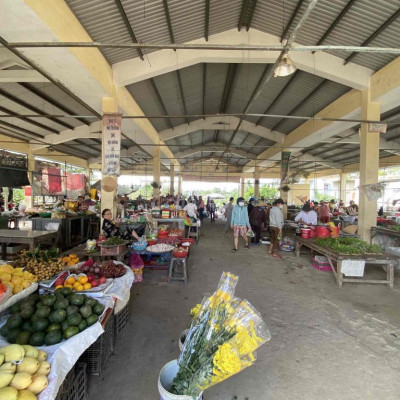 2 Lô ống mặt tiền sát chợ-210m2 full đất ở-Giá rẻ