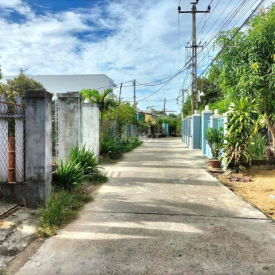 Bán lô trục bê tông chính thuộc Điện Ngọc